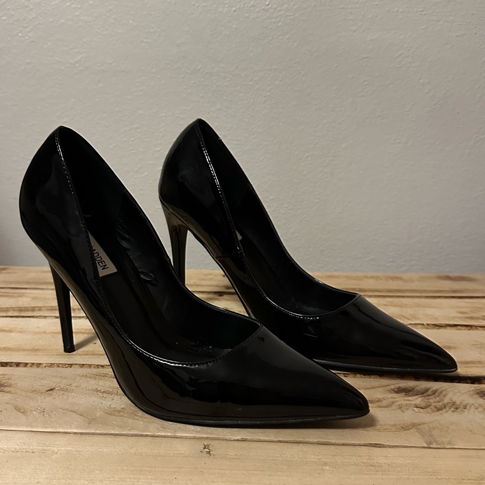 Steve Madden heels, worn once. Like new